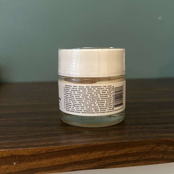 NuReveal Two moons night face cream - Picture 3 of 3